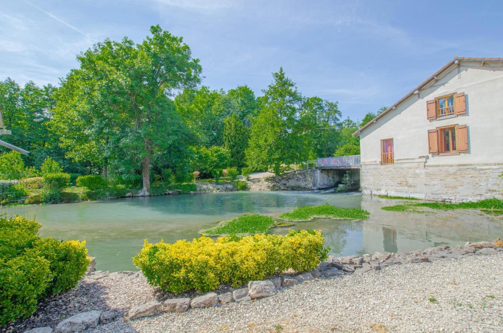 فيلا Le Moulin De La Lhuitrelle المظهر الخارجي الصورة