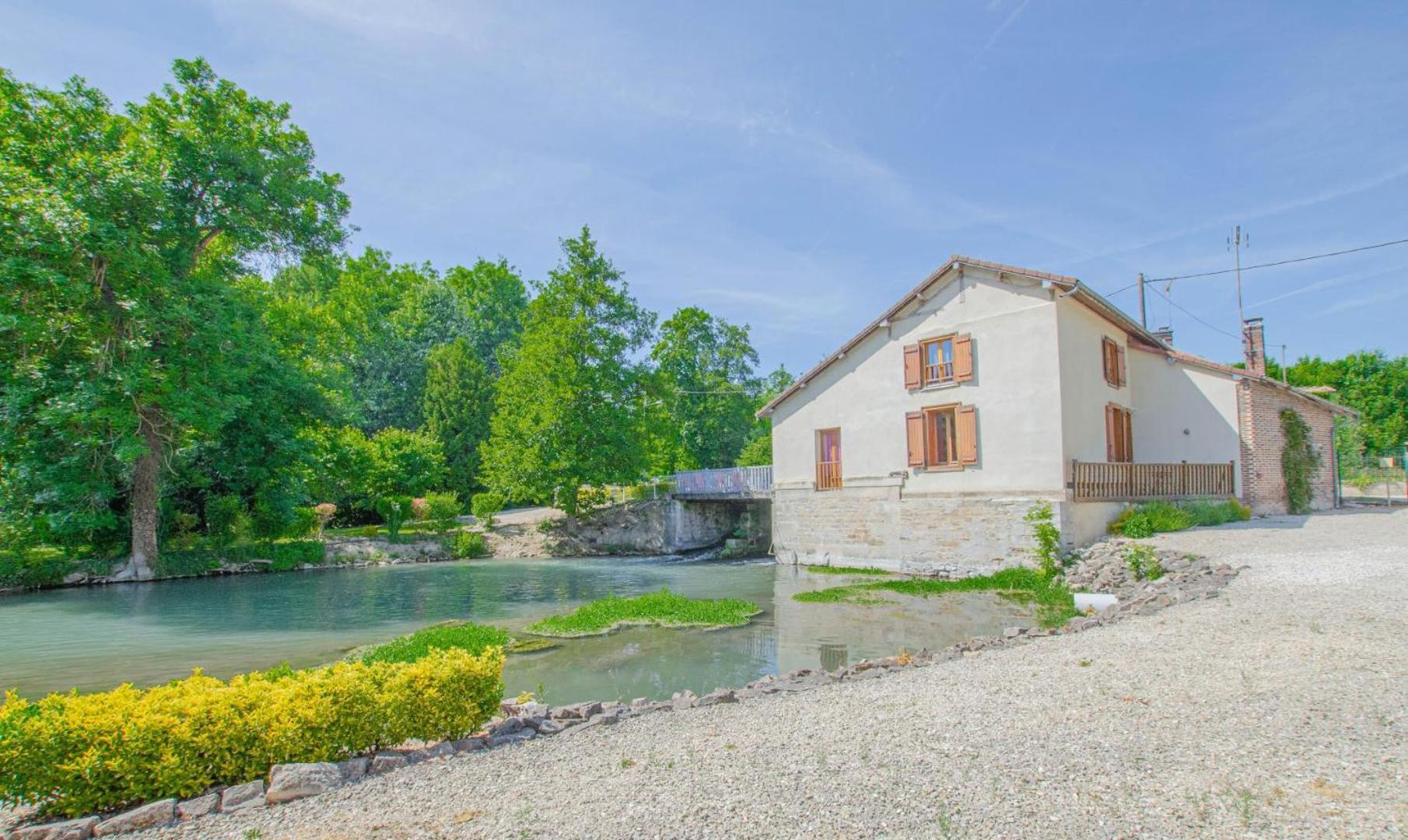 فيلا Le Moulin De La Lhuitrelle المظهر الخارجي الصورة